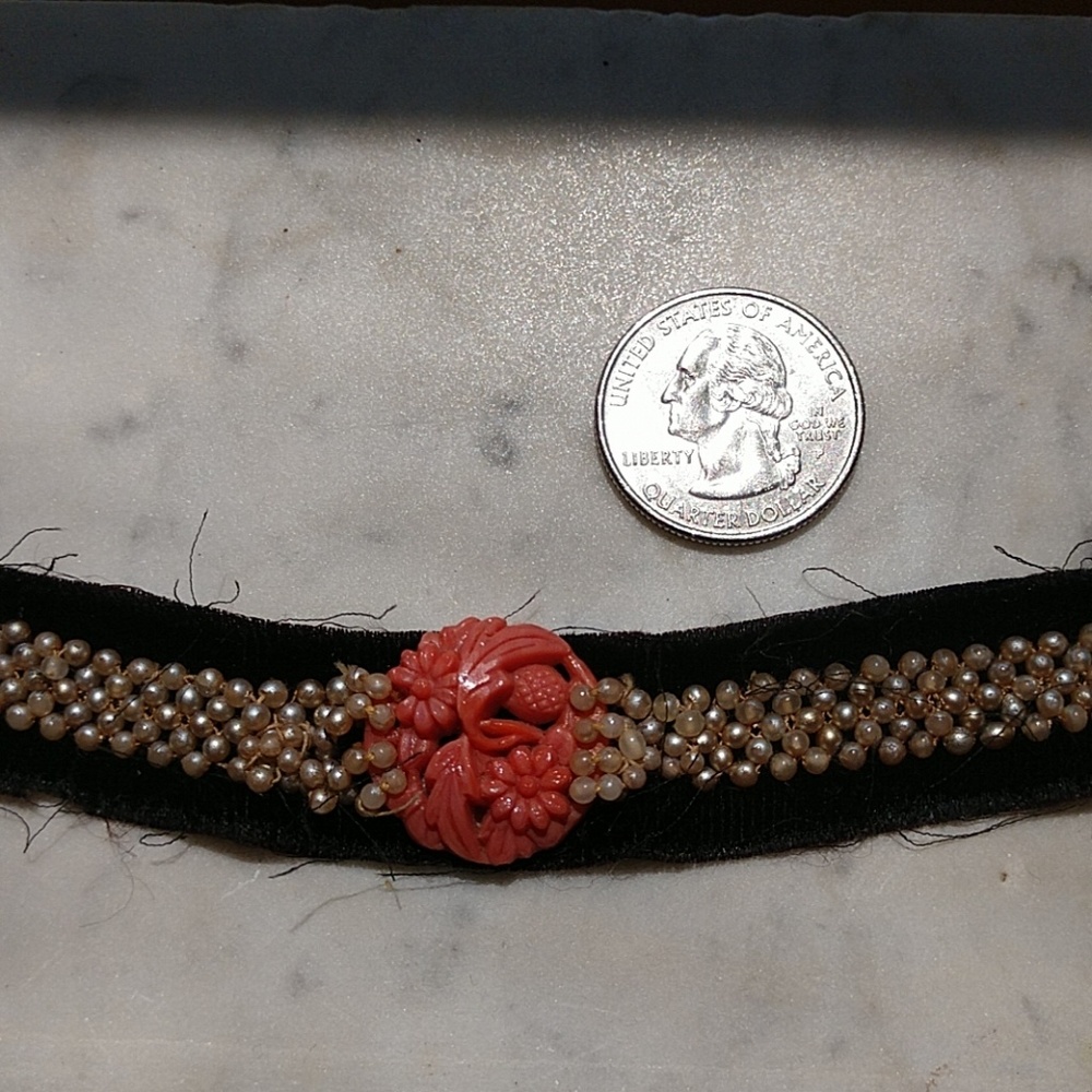 Copy ANTIQUE VICTORIAN Carved Coral FauxPearlVelvet&SatinRibbon Choker - Picture 5 of 6